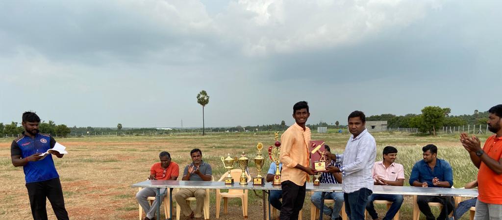 Best Batsman: D.R Vijay, Sri Ammaiyappar CA